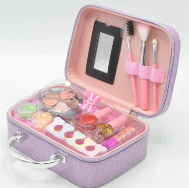 Girls' Makeup Kit Toy – Sparkle and Shine 💄